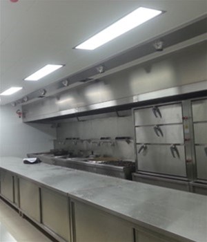 不銹鋼廚具是什么材料做的？